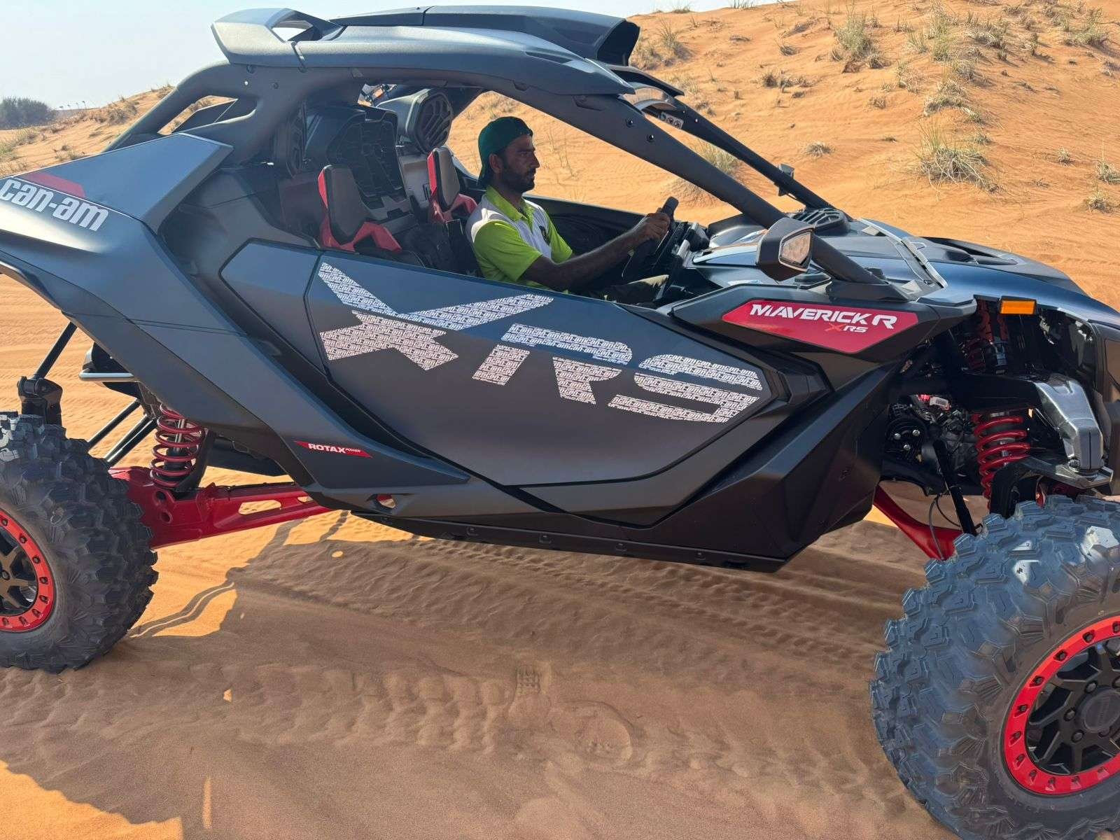 Can-Am-Maverick-R-MAX-X-RS-25-dune-buggy-tour-dubai-11.jpeg