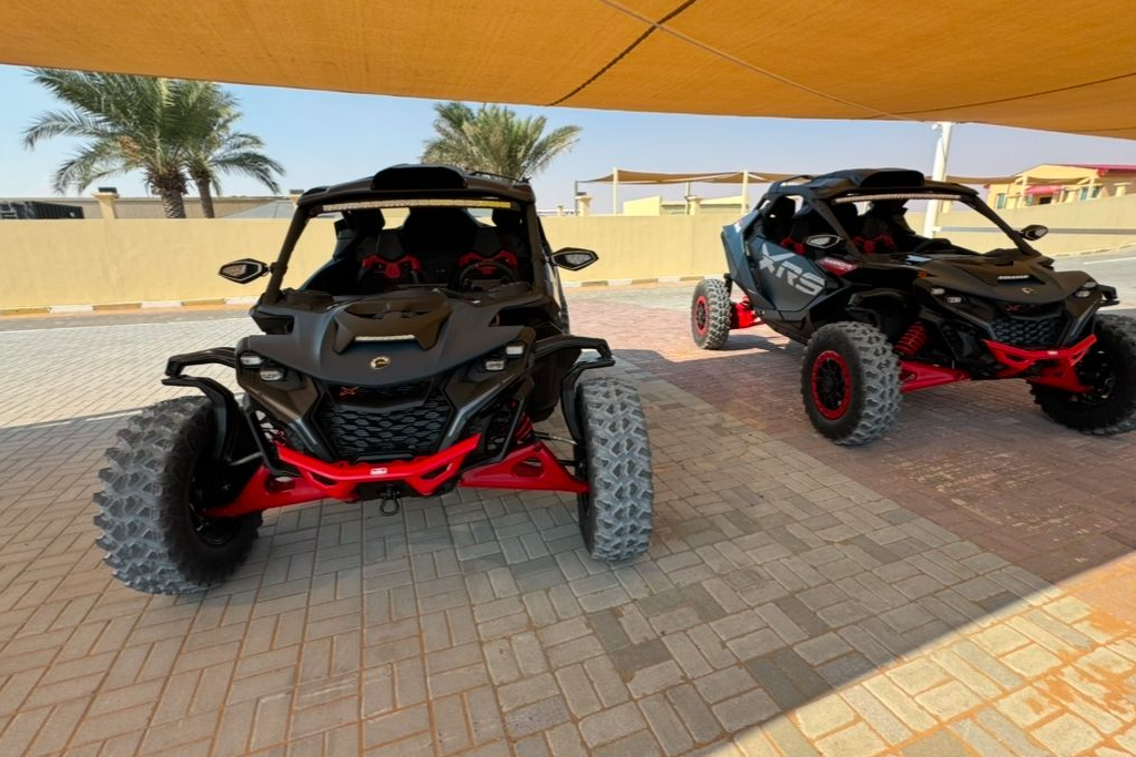 4 Seater Can-Am Buggy Maverick R X Tour